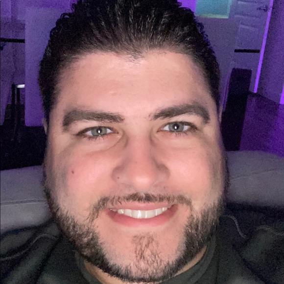 Meet your Posher, Luis - Picture 1 of 1